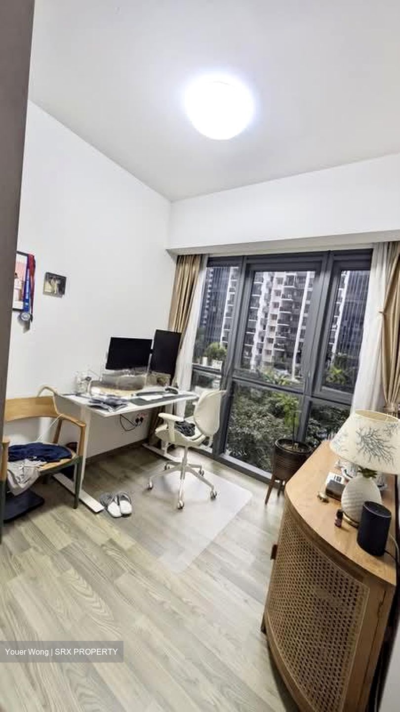 Lakeville (D22), Condominium #556805371